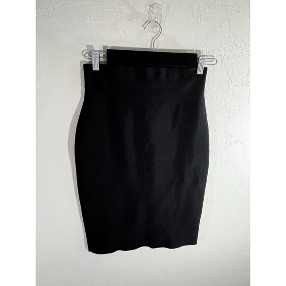 WOW Couture Black Medium Bodycon Hugging Knit High Rise Slimming Woman’s Skirt - Picture 4 of 5